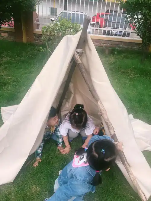 帐篷是孩子们休闲放松的好去处.