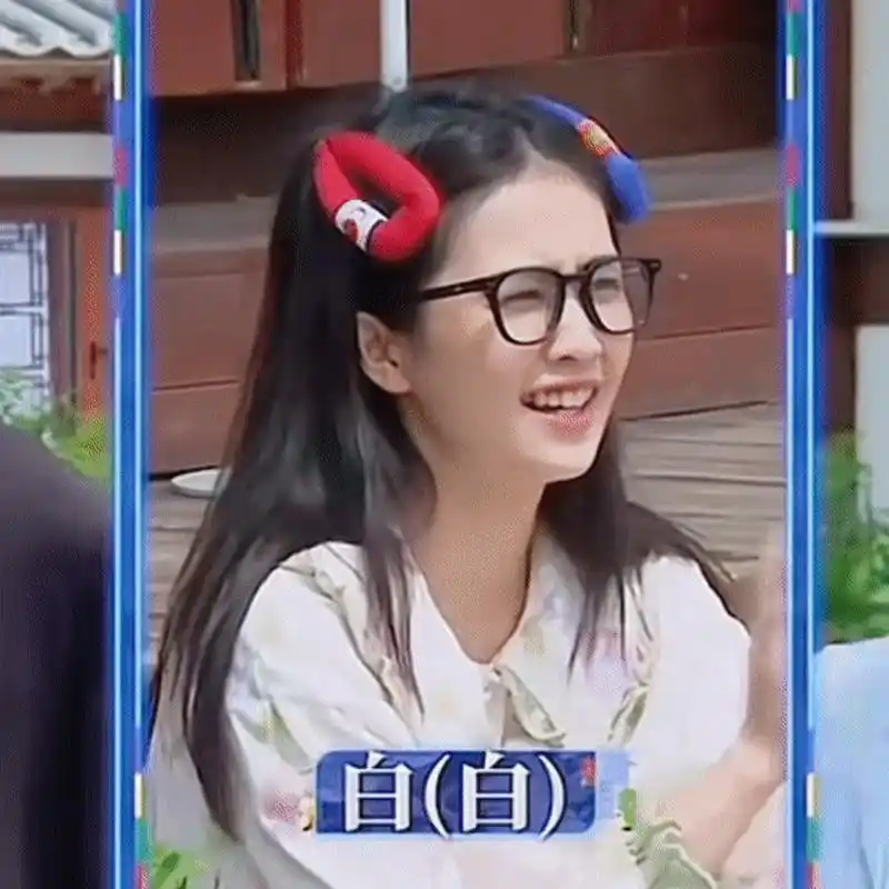 奔跑吧全员素颜# 白鹿,angelababy的素颜照来了,感觉颜值丝毫不受