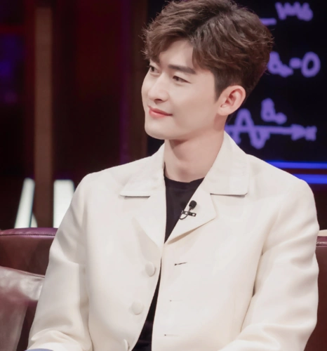 郑爽现身《追光吧,哥哥》节目录制,郑爽张翰cp有望合体_腾讯新闻