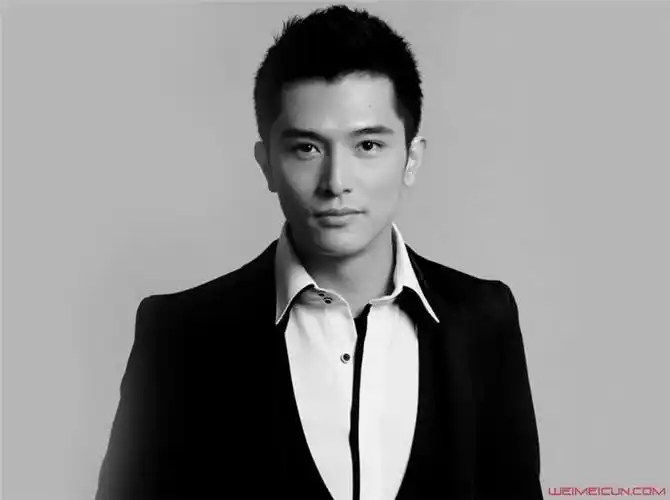 邱泽现在过的怎么样了 邱泽近况被扒他有女朋友了真的吗