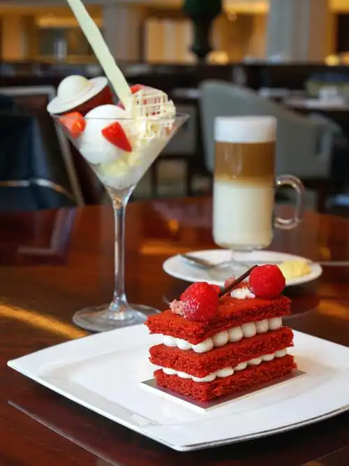 华尔道夫的传奇甜品红丝绒蛋糕你吃了吗