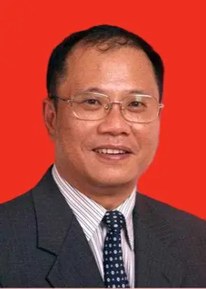 学院党委书记陈伟斌学院院长张显伟学院党委副书记许国炯学院副院长韩