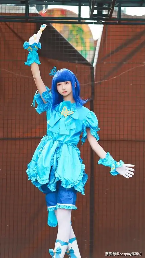 cos:巴啦啦小魔仙凌美琪cos场照