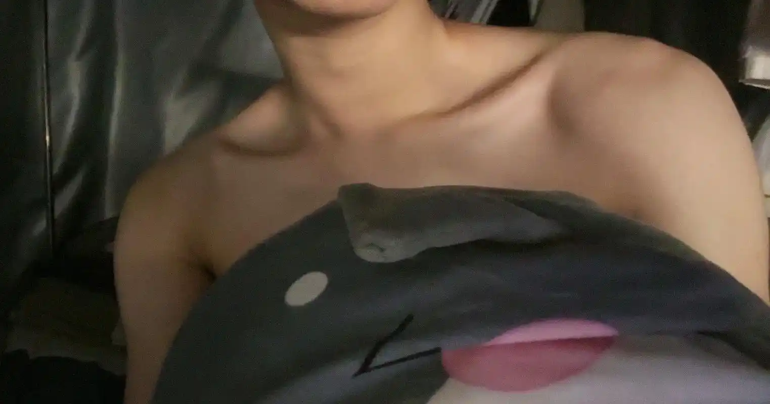 今天也来小擦一下.#185大帅哥 #锁骨 #禁欲系 #纯情男 - 抖音