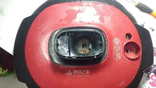 拆解维修美的电压力锅煮粥锅盖漏水问题