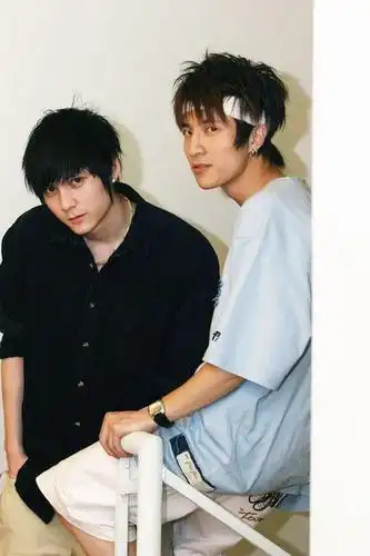 陈赫大学帅过胡歌是校草 看到他这照片我信了