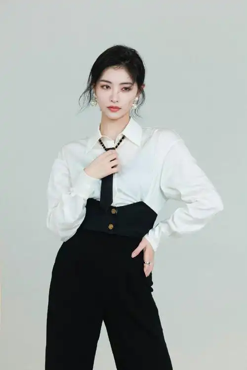 许佳琪黑色西装造型写真96酷飒女霸总既视感kiki和西装造型适配度拉