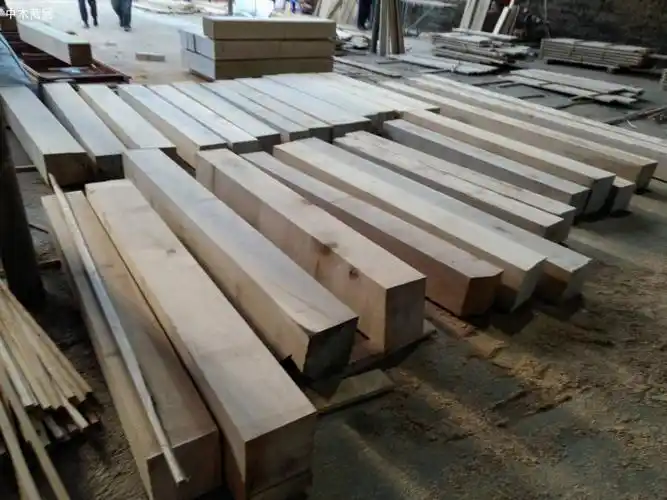 俄罗斯白橡木大方高清图片