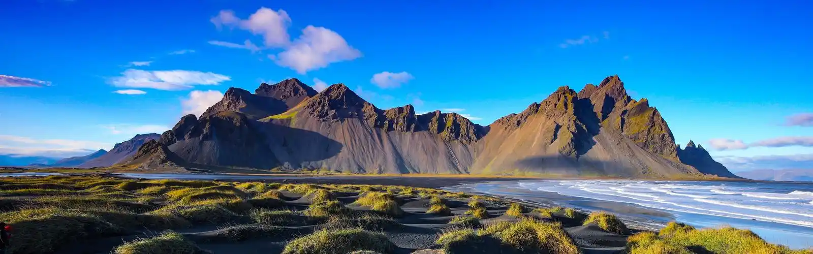 壁纸 冰岛,山,草,海 5120x2880 uhd 5k 高清壁纸, 图片, 照片