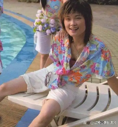 李宇春最想删的几张照片,看完笑出"猪叫",只怪自己太年轻