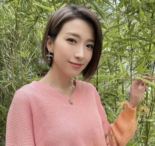 恭喜!tvb花旦姚子羚亲妹妹注册结婚,丈夫是圈外人身份神秘