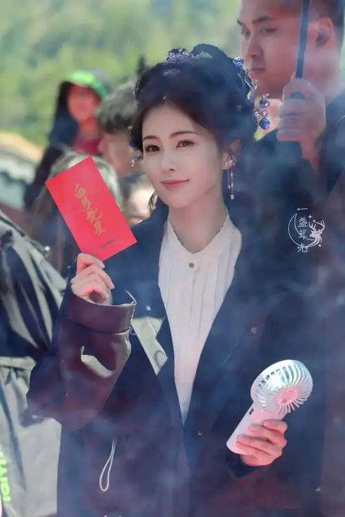 夜月缠绵欢迎你 白烁上神演员白鹿 开机大吉@白鹿my