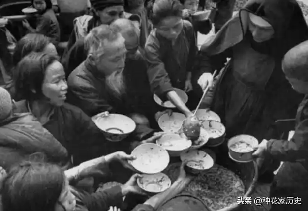 万恶的旧社会1942年河南大饥荒真实场面比电影里残酷十倍