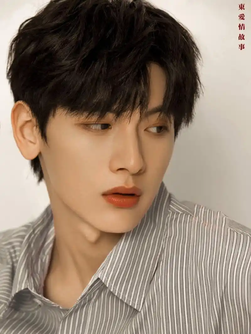 翟潇闻神仙壁纸,第八张好拽