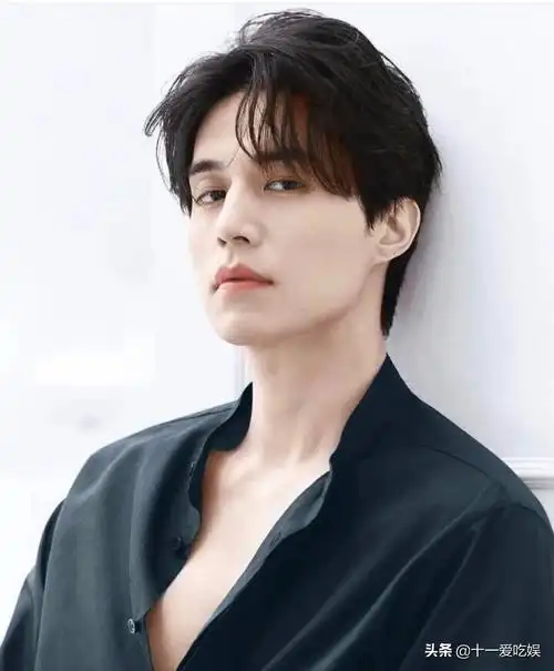 9位留长发也很帅的韩国男演员谁的视觉效果最亮眼