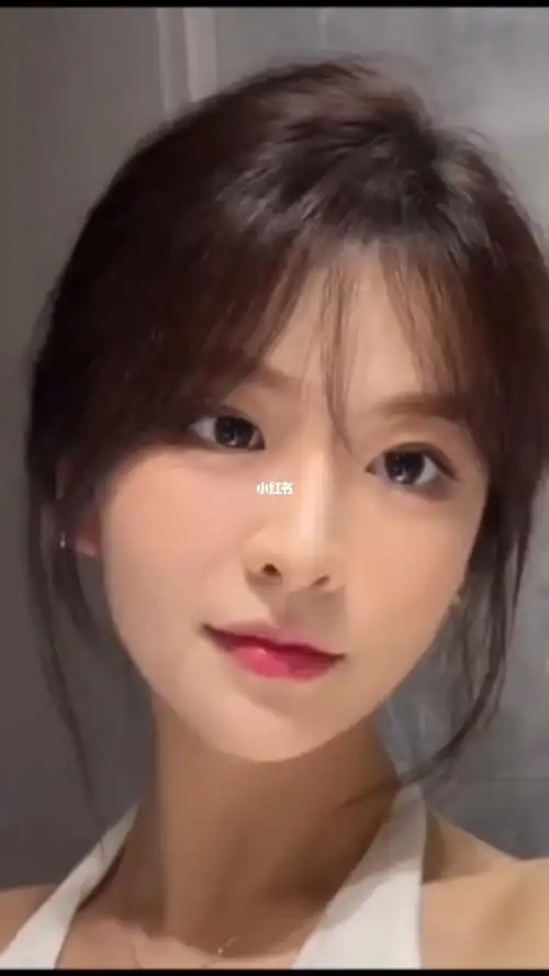 适合修饰脸型巨显脸小的学生党刘海教程