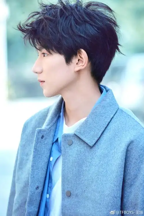 17岁的你会越来越好王源今日在北京举办生日会