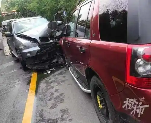 宝马和路虎路上猛烈对撞两位车主被判刑只因