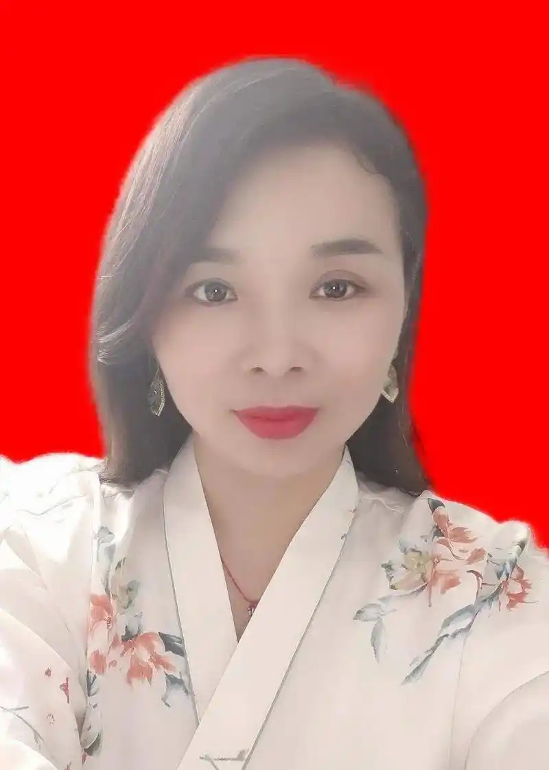 小美女一句双姐你一寸照片发来,然后我就拿手机随拍了张,结果发 - 抖