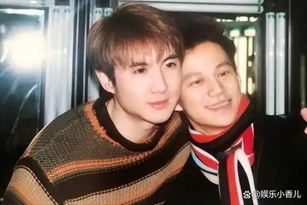 18岁黄渤忍了,18岁鹿晗也忍了,看到18岁的雷佳音我真忍不了了