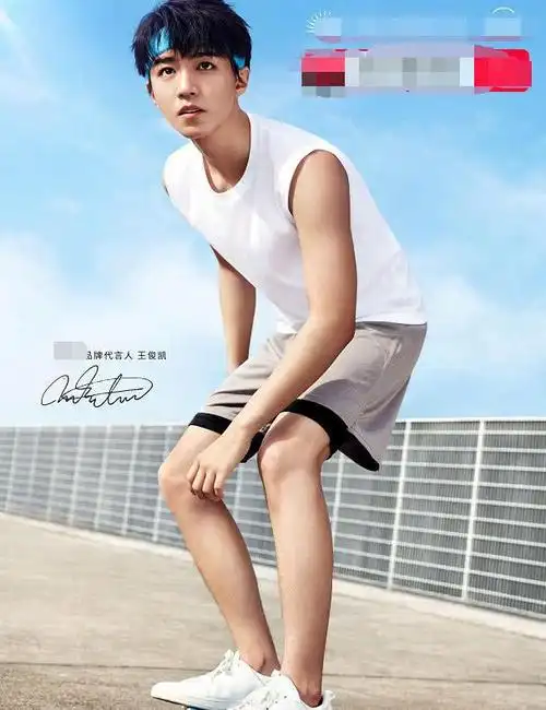 有一种毛裤叫王俊凯的小腿注意到他的腿毛网友太完美了