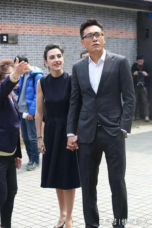 模样帅气有型气质佳,可五官不太像爸爸|成龙|吴彦祖|星二代|刘烨(演员