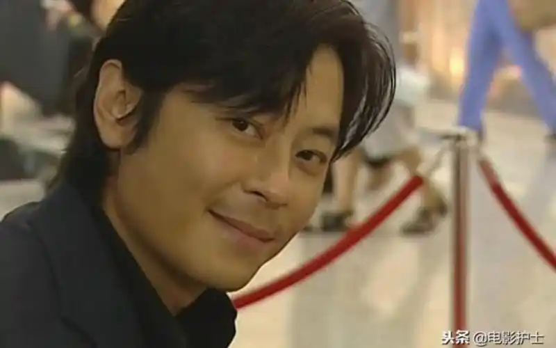 王杰:香港已经没有创作型歌手,艺人靠炒新闻