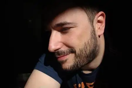 美国络腮胡帅哥头像