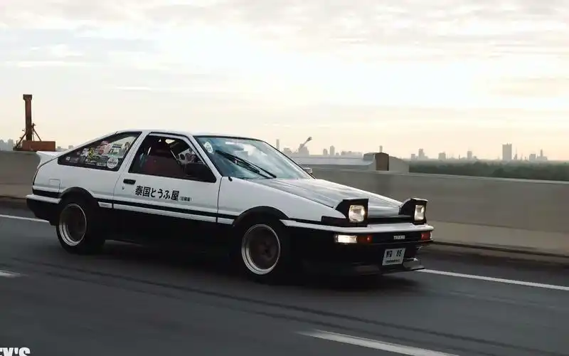 【头文字d】藤原拓海 ae86