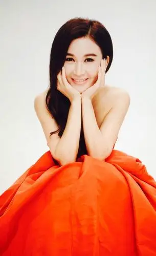 50岁温碧霞拍摄广告大片 风韵犹存