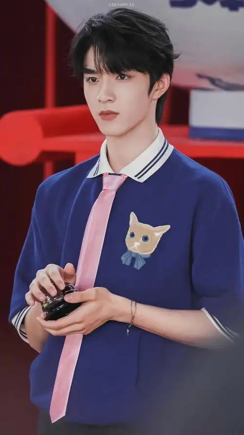 有没有刘耀文的绝美图片. - 知乎