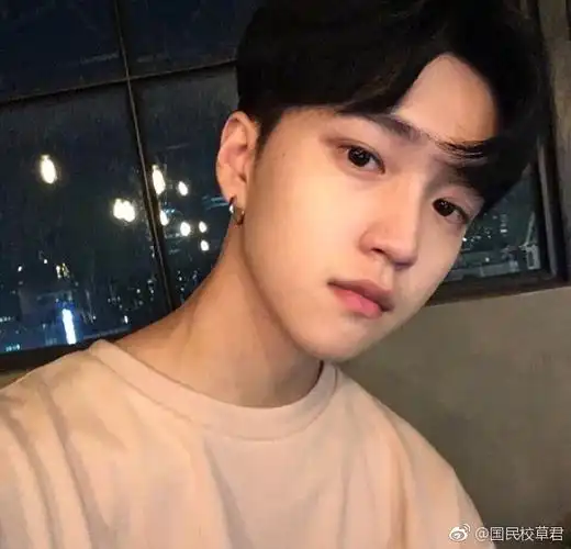 来自韩国的小鲜肉中分超帅的