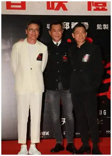 刘德华1.74米,古天乐1.80米,两人合照出现,谁谎报身高一目了然