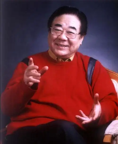 金铁霖的一生有两段婚姻.