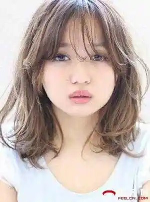 大方脸适合什么发型适合方脸的卷发扎发发型