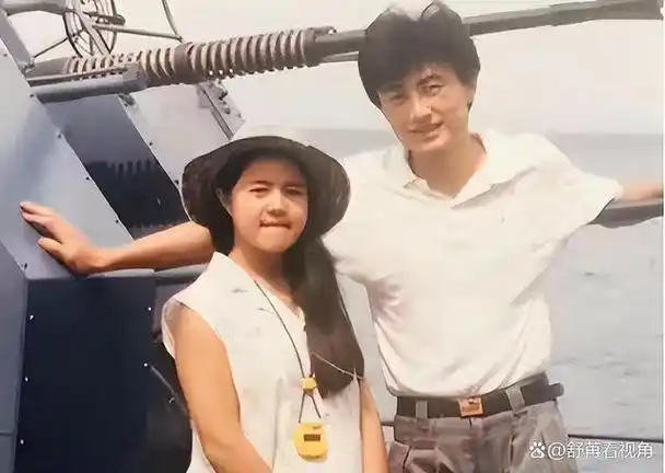 刘纯燕的微博和短视频中,不仅有她对生活的感悟,也有对于家庭的关爱.