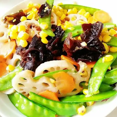 老公好像很好吃做的素菜也可以这么美荷塘小炒