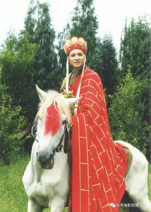 69岁迟重瑞再演唐僧,晚节不保?娶富豪妻子,在直播间卖手串被嘲