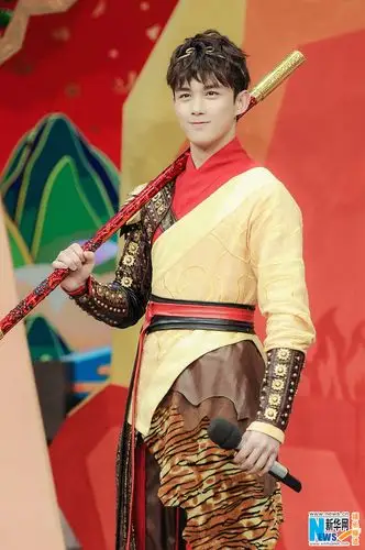 吴磊《快乐大本营》化身孙悟空 热闹迎新春