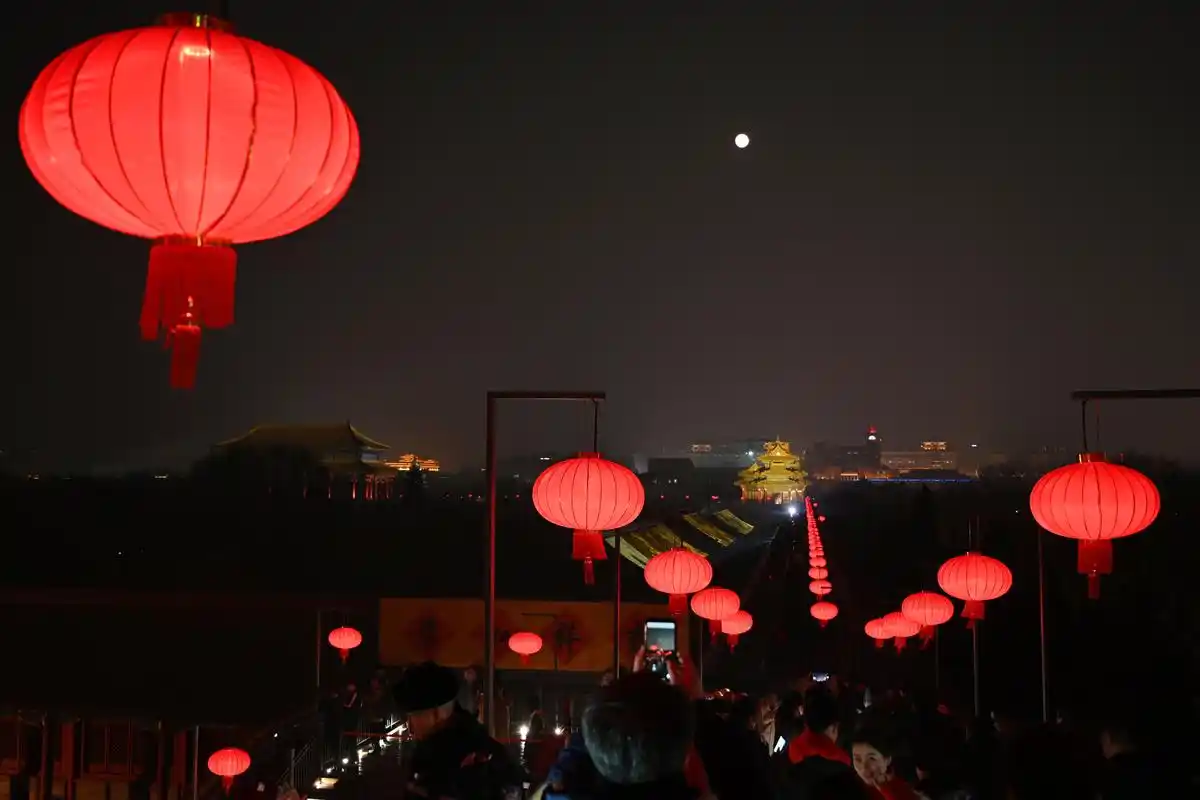 故宫首开夜场迎"上元之夜"