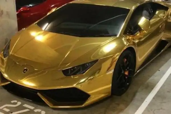 世界最贵的车黄金跑车花费2亿8千万欧元