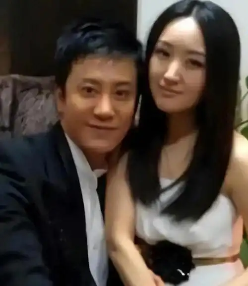 杨钰莹与鲍毅真爱不受年龄限制祝福她找到真正的王子