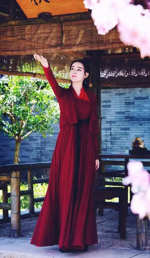 迪丽热巴的红衣古装造型,白凤九,烈如歌,狐妖小红娘,都好美啊_红色