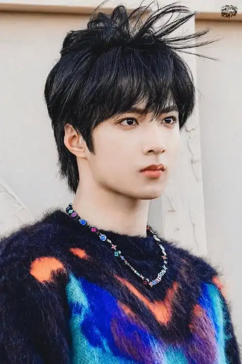 刘耀文路易威登品牌大使##刘耀文 lv阿那亚男装大秀