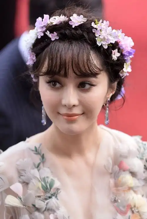 2015年,戛纳红毯上的范冰冰