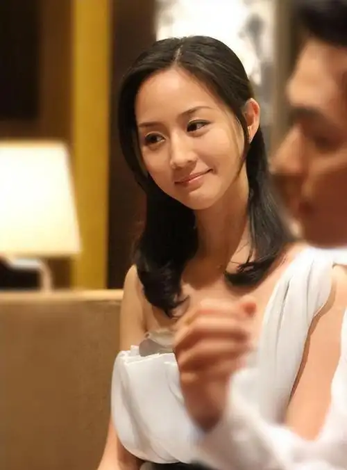 被张钧甯的发言清醒到把面包拿到手再去谈场纯粹的恋爱