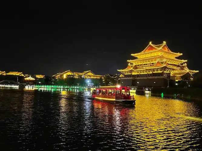 开封清明上河园开封府夜景大开封美美哒