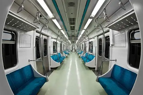 >地铁