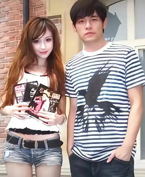 陈伟霆黄晓明接连沦陷事实证明杨颖才是真正的人间清醒