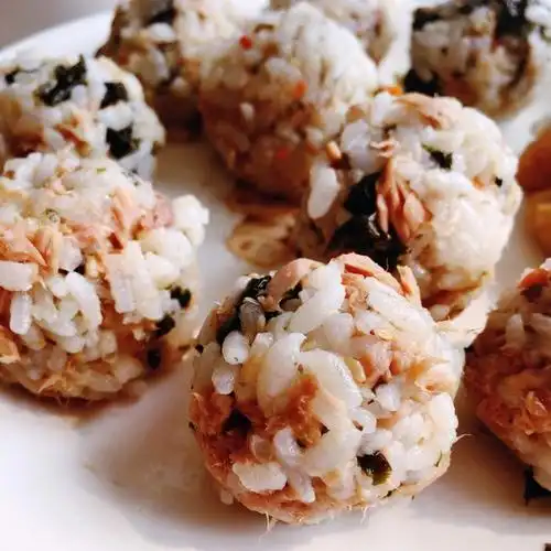 牟木做的韩式手抓饭团